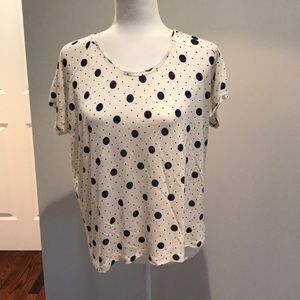 Madewell off white and navy polka dot flowy tee